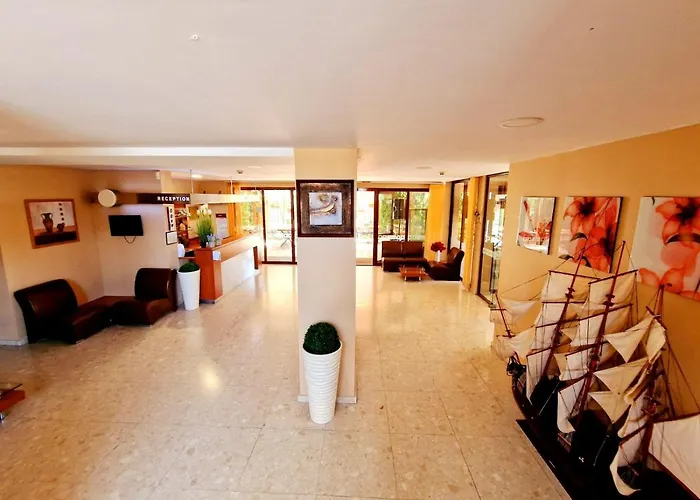 карел * 内塞伯尔