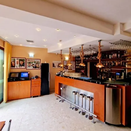 Otel карел Misivri