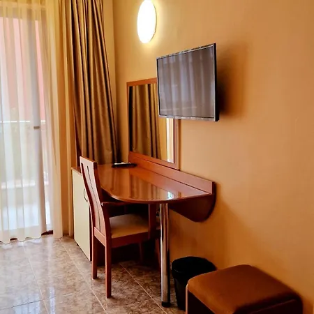 карел Otel Misivri