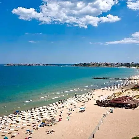 карел فندق *