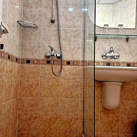 карел فندق