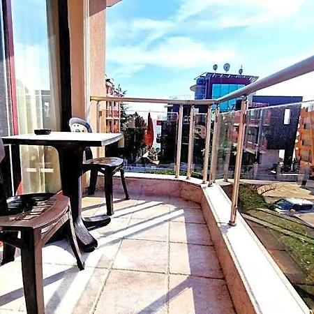 карел Nesebar