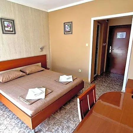 карел Hotell Nesebar